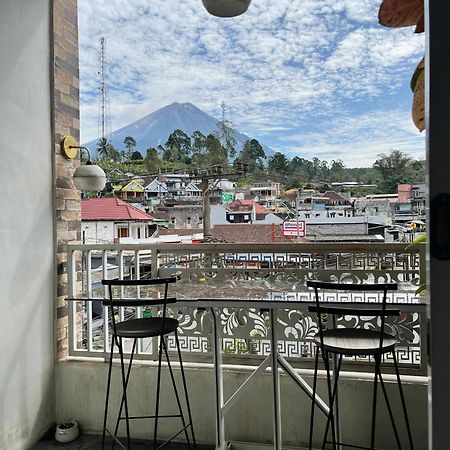 Java Hostel Tumpak Sewu Sidomukti Exterior foto